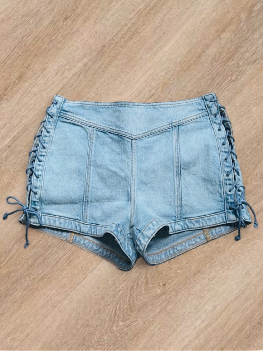🎗️Lace Up Denim Shorts PINK Victoria’s Secret Size 8 NWT